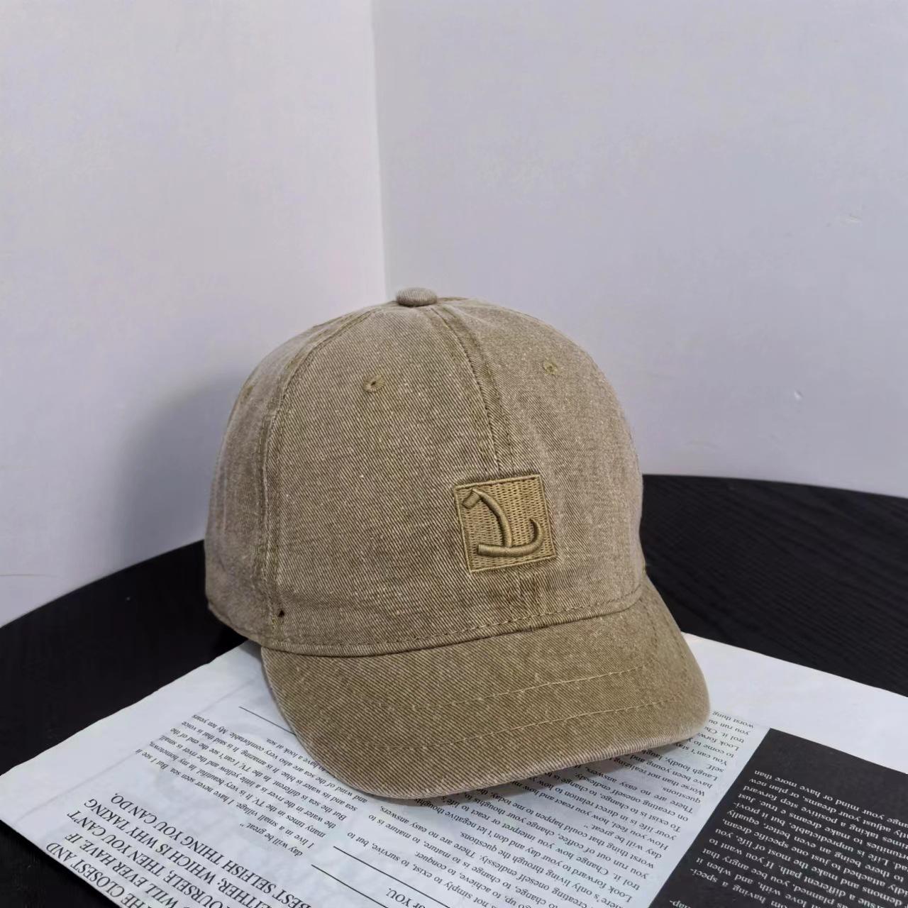 

2025 весна и лето персонализированная стирка старые буквы короткий козырек бейсболка для спорта на открытом воздухе мужская солнцезащитный козырек женская мода M（56-58cm） хаки