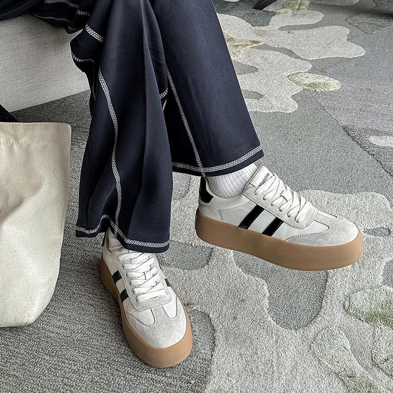 Augusteng Platform White Shoes Women's 2025 New Spring Fluffy Bread Shoes Casual Sports Board Shoes German Training Shoes