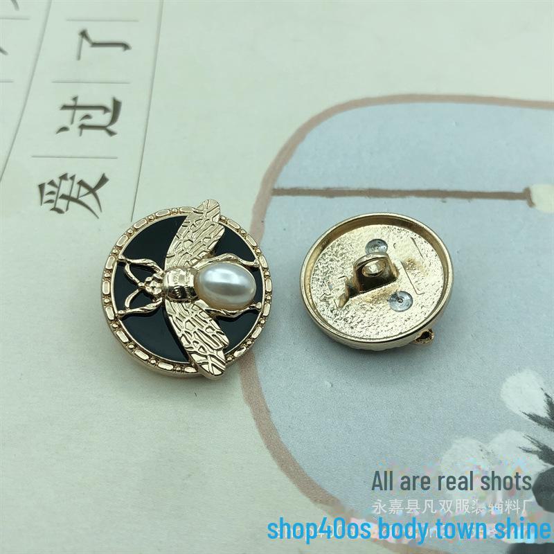 Exquisite Bee and Pearl Metal Button - 3D Fragrance Style Clothing Decoration