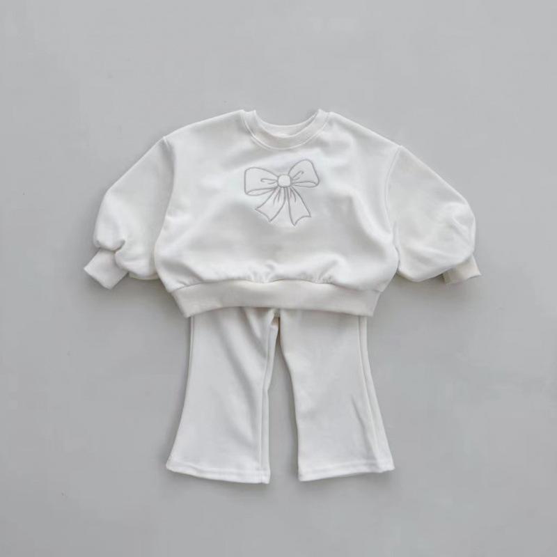 Girls' Cute Bow Two-Piece: Loose Sweater and Slim Flared Pants Set for Spring and Autumn