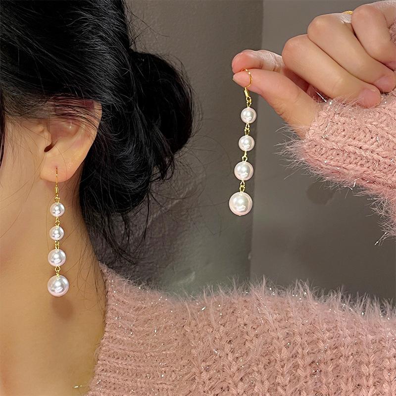 Stylish And Simple High-End Bow Earrings Temperament Versatile Pearl String Earrings French Retro Niche Earrings Women