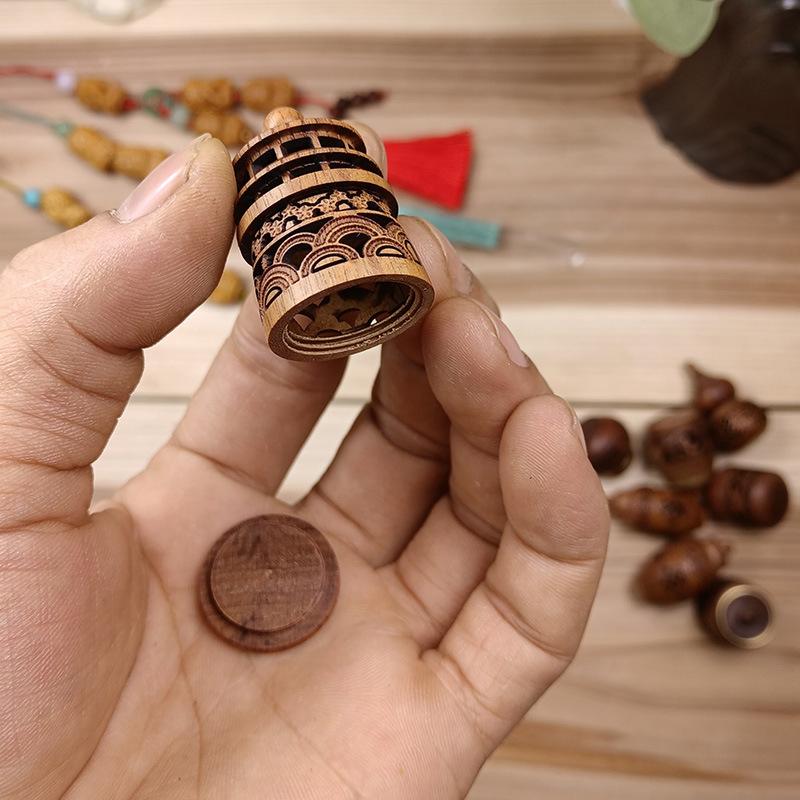 Wood Hollow Carved Aromatherapy Bottle Mini Vase Pagoda Car Hanging Decoration Fragrance Diffuser Bottle Sealed Jar Pendant New