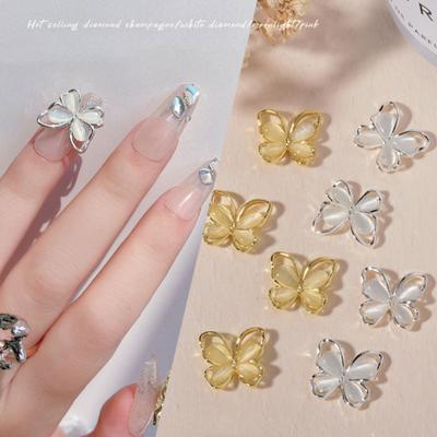 Nailart – Nagelsteentjes en nagelsieraden