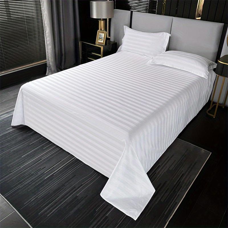 1pc Luxurious White Striped Flat Sheet Striped Printed Bed Sheet Elegant Striped Pattern Bedding for A Cozy & Inviting Bedroom