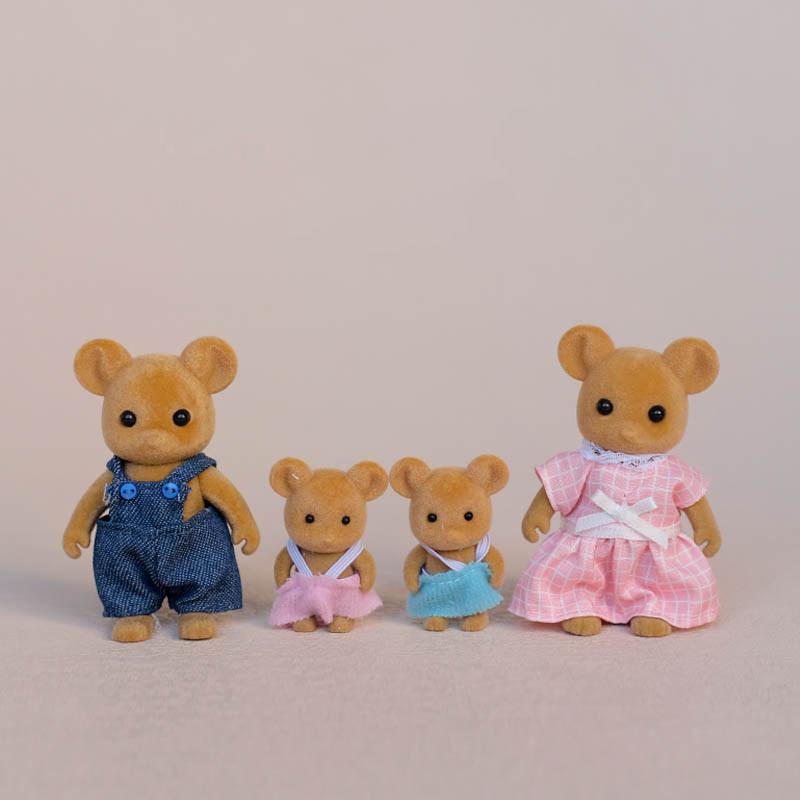 Miniature Dollhouse Pretend Play Figures for Kids Dollhouse Forest Family Doll Rabbit Bear Squirrel Family Animal Birthdays Gift