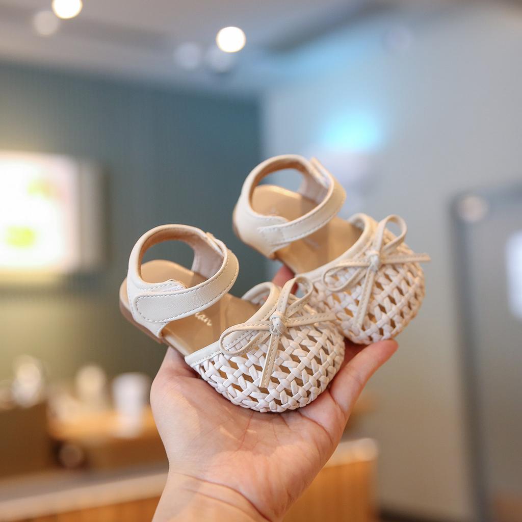 Baby sandals, infant shoes, girls' princess shoes, soft-soled toddler shoes, summer closed-toe anti-kick shoes for girls, new