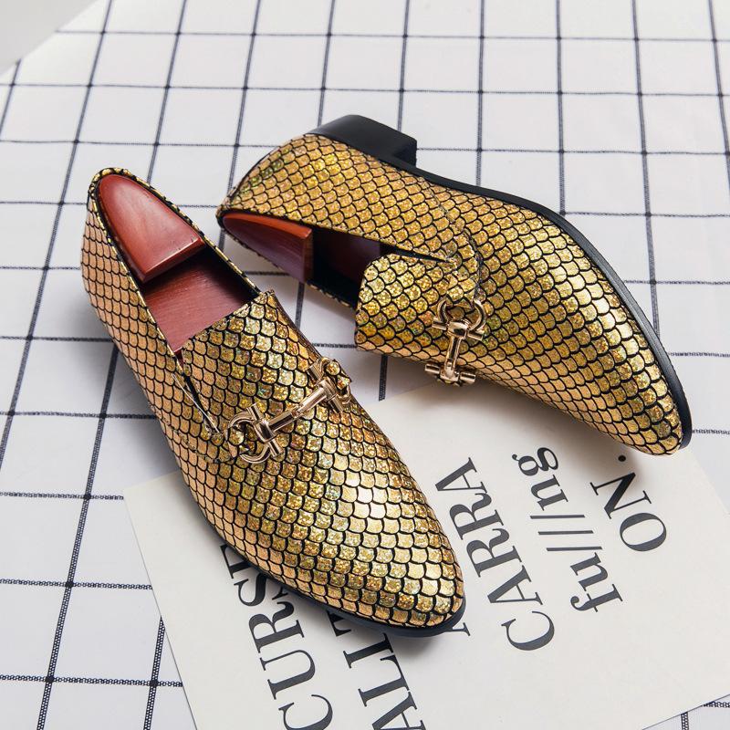 Fish Scale Loafers Men's Large Size Fashion Horse Buckle Foot Leather Shoes Nightclub Personality Lazy Shoes Men