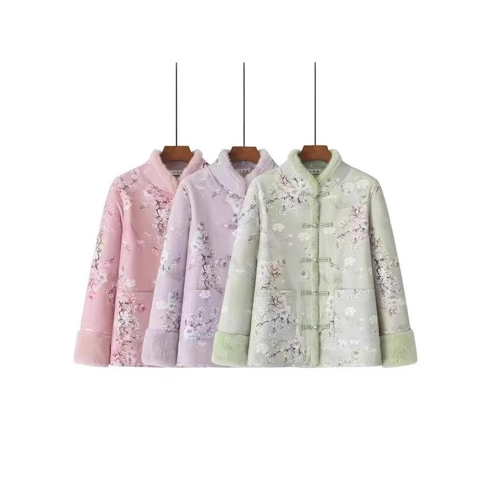 Women's Chinese-Style Fleece-Lined Cotton Jacket: Winter Thickened Retro Outerwear with Frog Buttons