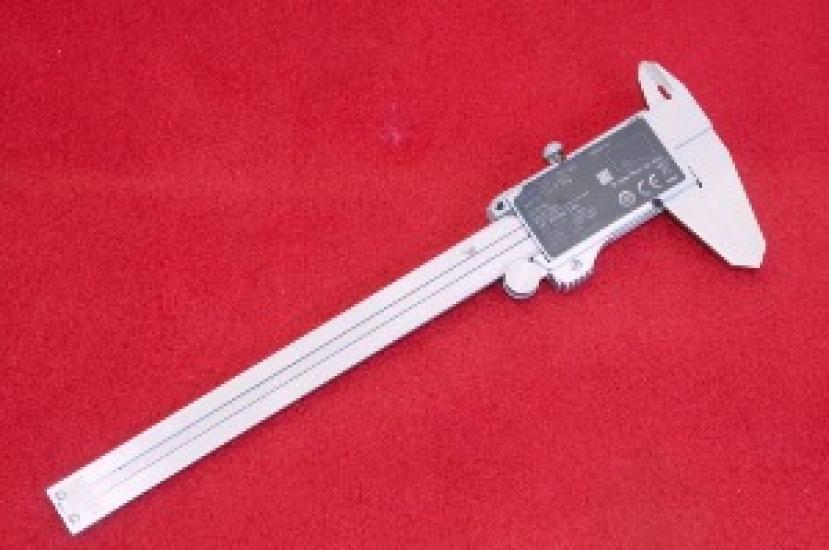 

Mitutoyo Digimatic Caliper Digital Caliper CD-P15S 0 to 150 mm