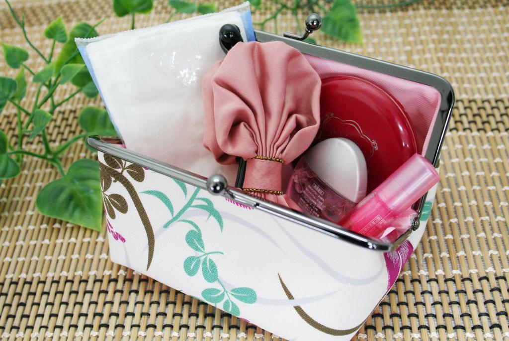 Kyosuke Made In Japan Cosmetic Clasp Arabesque Dot Orange Pouch, Canvas, 8x15.5x12cm, Dianthus, Yellow,