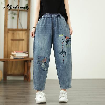 Korean Style Spring Summer Women Floral Embroidery Jeans Elastic Waist Casual Loose Blue Denim Pants Elegant Ladies' Harem Jeans With Pockets