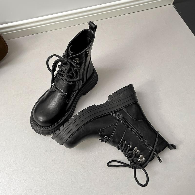 2025 autumn and winter new thick-soled lace-up Martin boots women's belt buckle British style polished short boots locomotive boots rhubarb boots