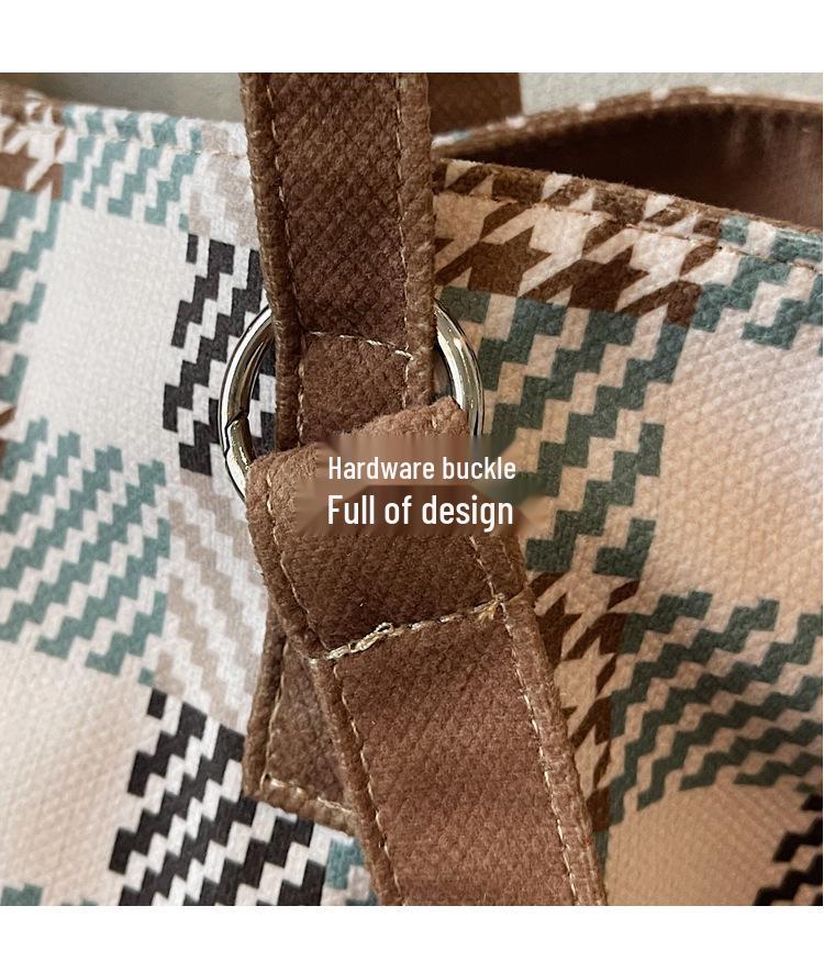 New Style Plaid Tote Bag: Versatile, Large-Capacity, Retro Shoulder Handbag for Women
