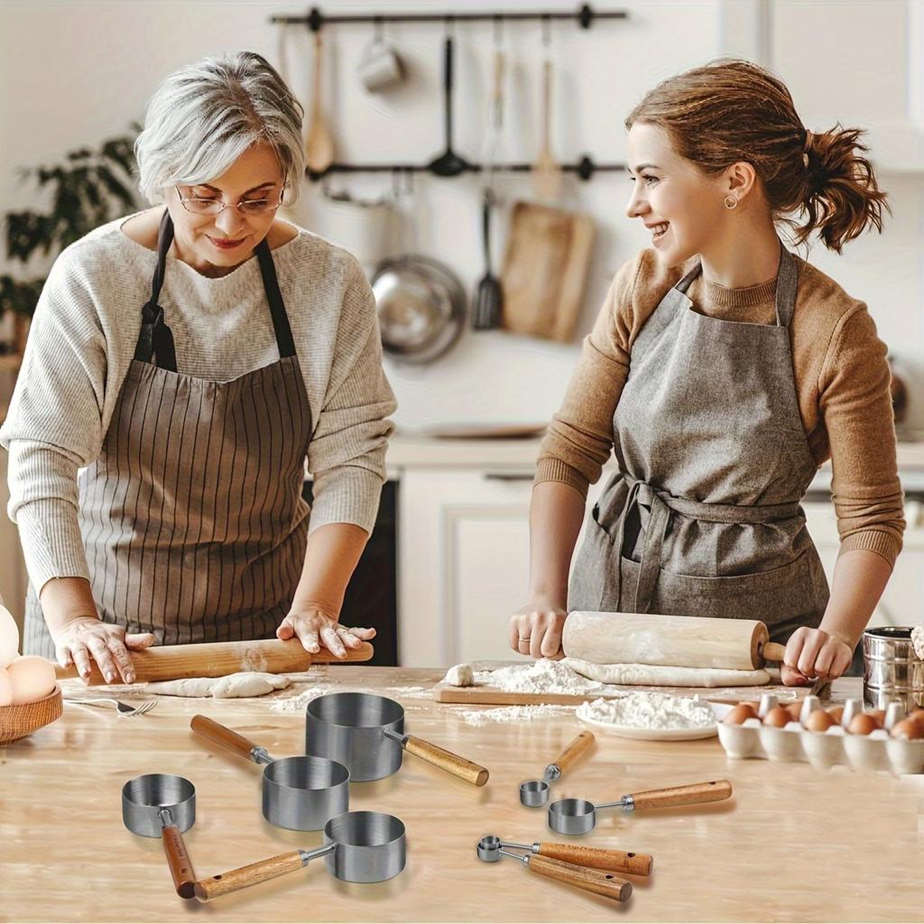 Multiple colors available Stainless steel measuring cup and spoon set with wooden handle Metric and American wooden handles High-quality