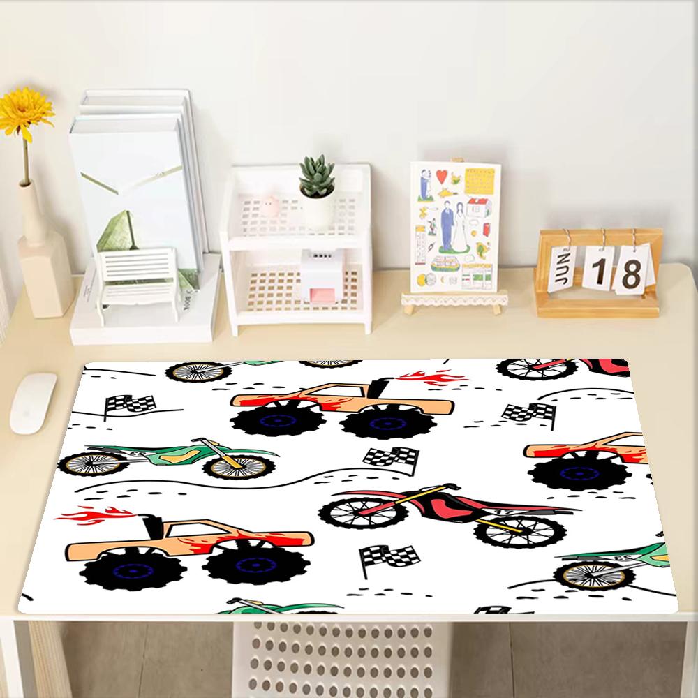 Tappetino Mouse Tema Camion, Base in Gomma Antiscivolo, Multifunzionale per Ufficio e Casa, Perfetto per la Personalizzazione dello Spazio di Lavoro.