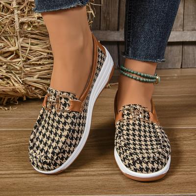 Large Size 2025 Spring and Autumn New Casual Shoes Striped Metal Chain Low-Top Shoes Lightweight Round-toe Shoes