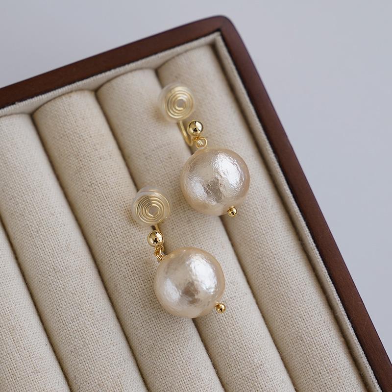 Stylish Cotton Pearl Dangle Earrings: French Retro Clip-Ons for Women