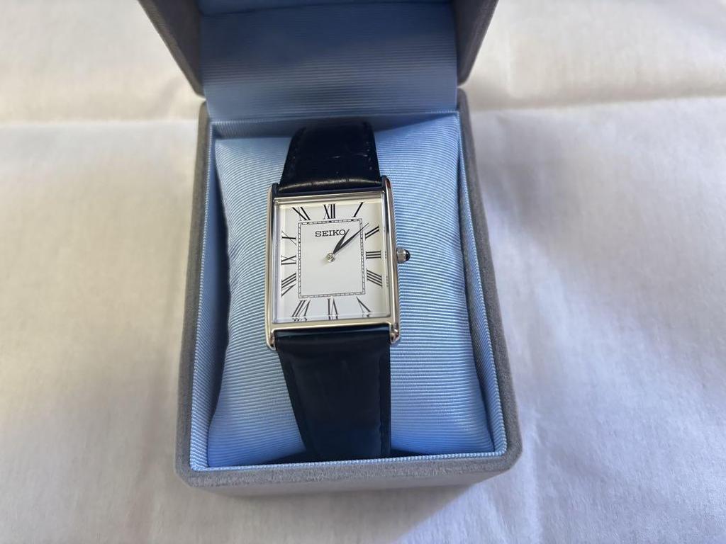 [USED] SEIKO tank type (model number 4N30-0GD0)