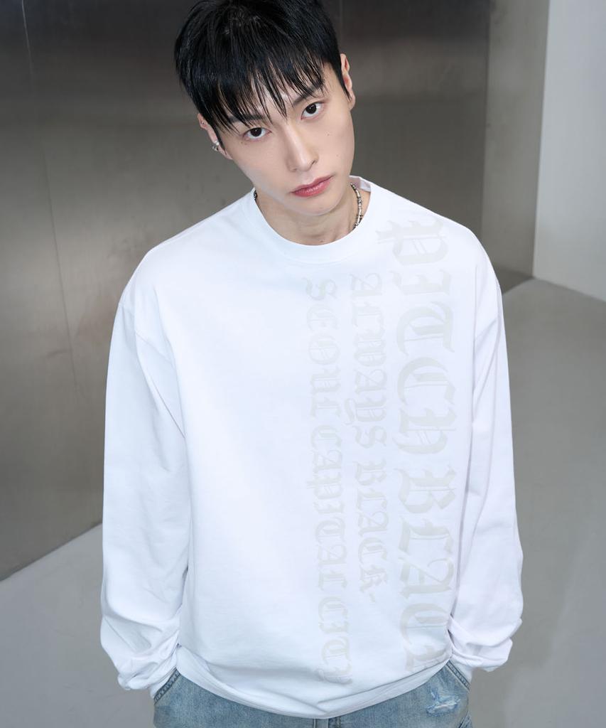 Pichibeullaeg Vertical Logo Long Sleeve Tee (White)