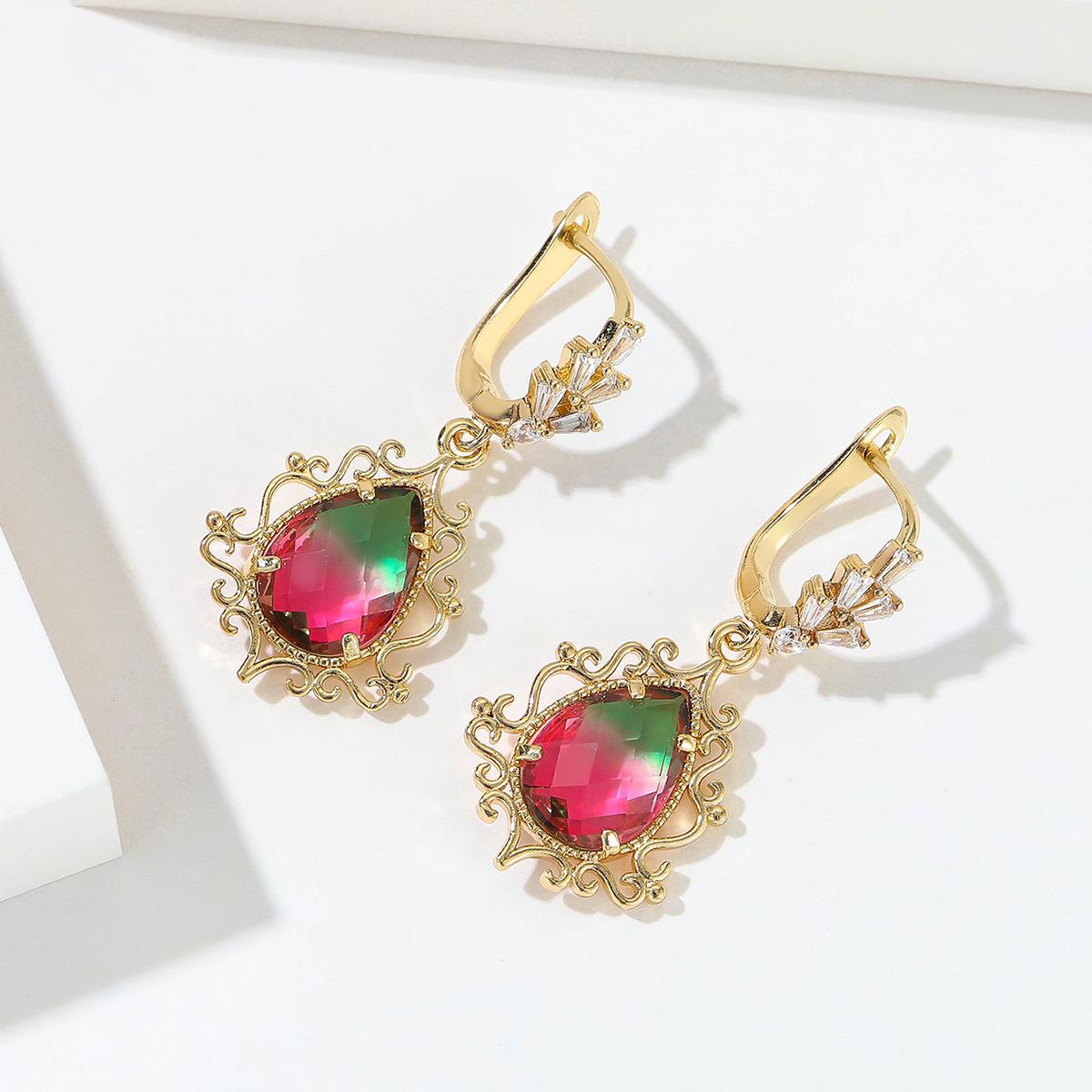 

SODROV Бриллиантовые серьги-подвески с овальным цирконом