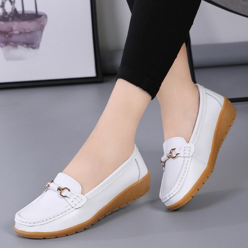 Fashion 2025 New Genuine Leather Shoes Woman Slip On Women Flats Moccasins Women's Loafers Spring Autumn Mother Shoe