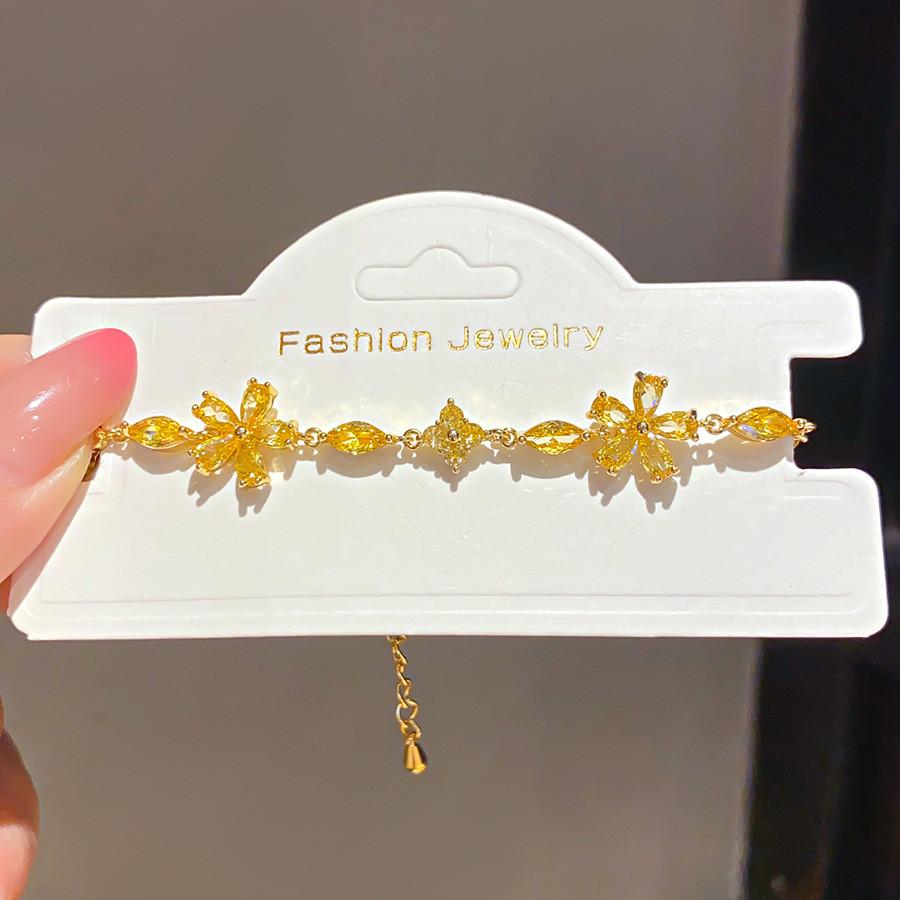 Flower Zircon Pendant Bracelet For Women With Elegant Floral Design And Gold Finish