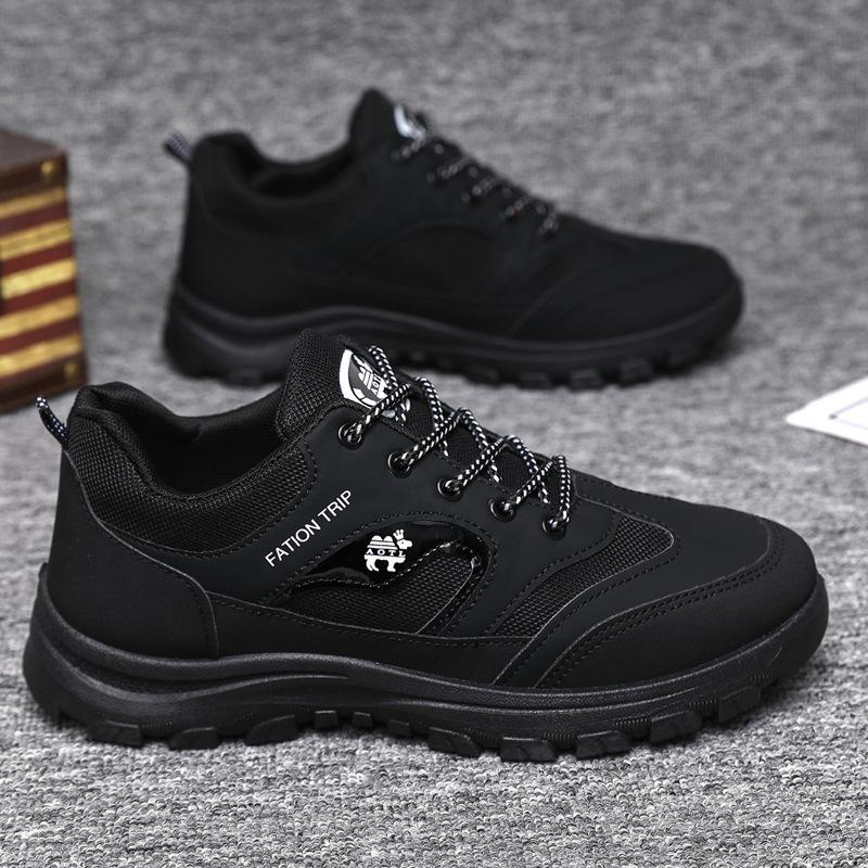 Large Size Mountaineering Shoes Non-slip and Wear-resistant Round Head Platform Walking Shoes Fashion Sports and Leisure Shoes