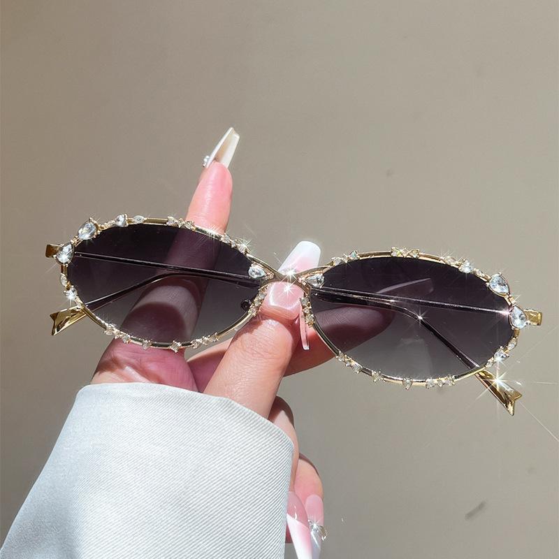 Oval frame set with diamonds, Millennium Spice Girl personalized sunglasses, high-end elegant plain women's sunglasses