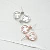 Nacre Smile Earring