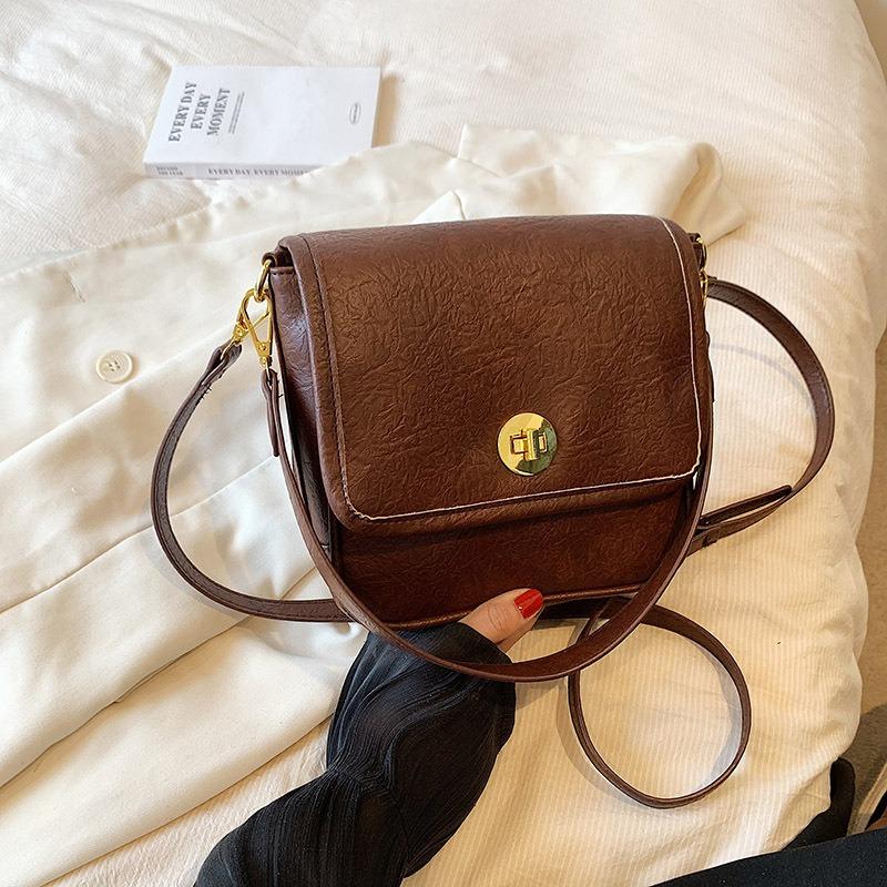 New Retro Shoulder Bag Trendy Casual Fashion Commuter Messenger Bag