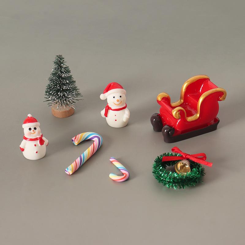 4/5/6/7 Pcs Christmas Miniature Decor Set With Snowman Sleigh Tiny Pine Tree Wreath For Home Desktop DIY Crafts