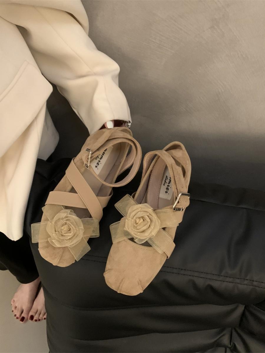 

Модные балетки для женщин 2025 Весна и Осень Модные туфли Мэри Джейн с квадратным носком, украшенные цветком, на перекрестных ремешках, женские лоферы 35 хаки