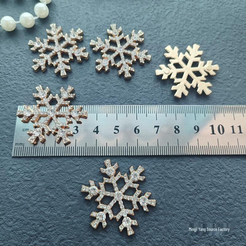 3.5cm Alloy Snowflake Embellishments for DIY Christmas Hair Accessories - Gold & Silver