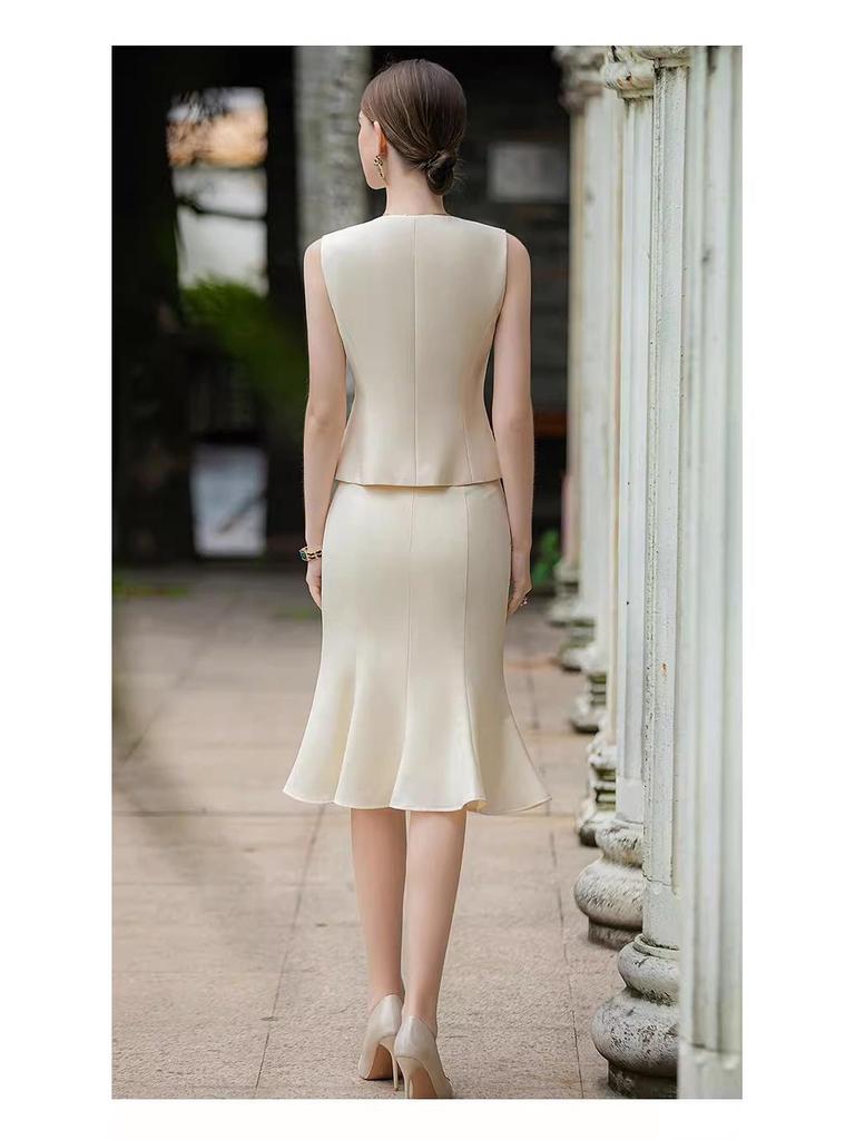 AD Women's High-End Light Beige Cinched Waist Suit: Spring 2025 Blazer & Vest Three-Piece Set