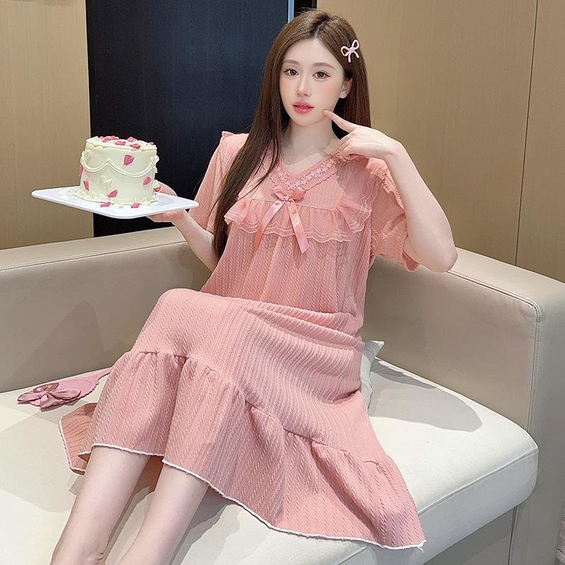 Women's Summer Short-Sleeve Princess Sleep Dress, Loose Plus Size, Comfortable Home Wear for 200 Jin.
