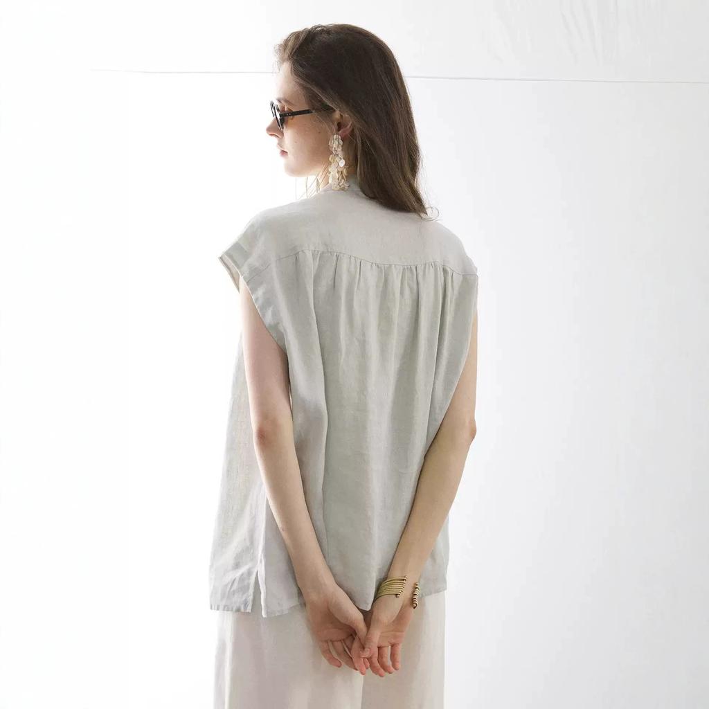 Linen blue short-sleeved shirt summer design small wooden buckle loose top