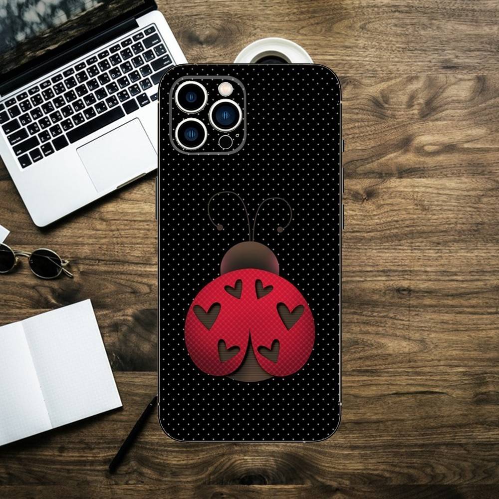 

Насекомое Семиточечная божья коровка Чехол для телефона Для iPhone 16,15,14,13,12,11,XS,XR,X,8,7,Pro,Max,Plus,mini Силиконовый Черный Чехол iPhone14