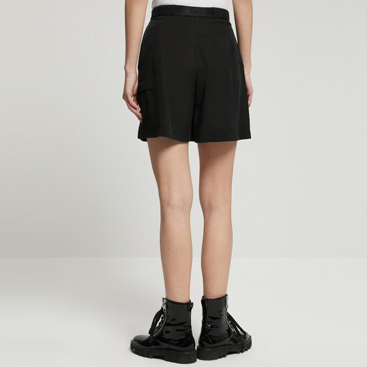 Calvin Klein Solid High-Waisted Loose Straight Casual Shorts Women shorts Black J221091-BEH