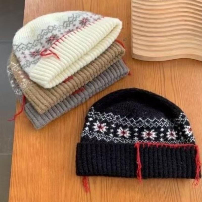 Snowflake Pattern Wool Hat Korean Contrasting Color Line Tassel Atmosphere Knitted Hat Warm In Winter To Show Off Your Face