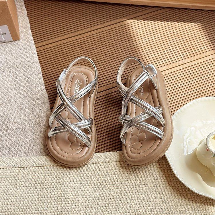 

Простые плетеные сандалии с перекрестными ремешками, римские туфли, лето 2025, новинка, мягкая подошва, на липучке, универсальные туфли принцессы 36 серебряный