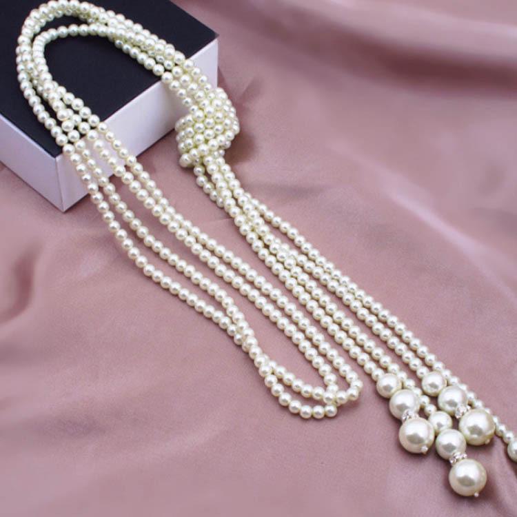 

Double-Layer Pearl Tassel Necklace - Versatile Autumn/Winter Sweater Chain for Women