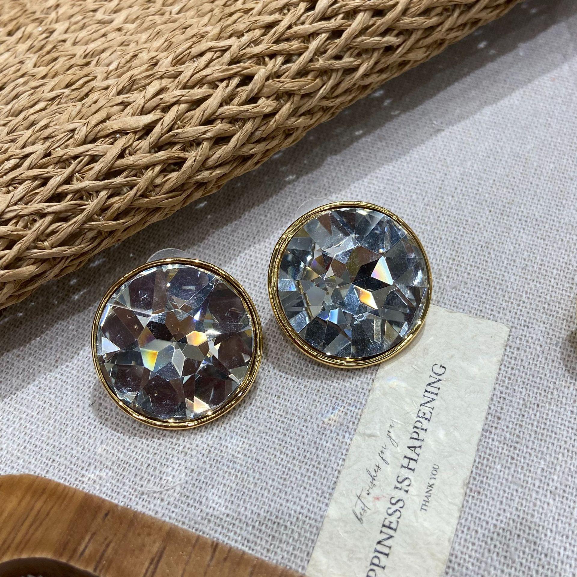 Серьги-гвоздики из граненого хрусталя, Круглые, Модный дизайн, Универсальные, Продвинутое чувство стиля, Серьги в холодном стиле, Женские