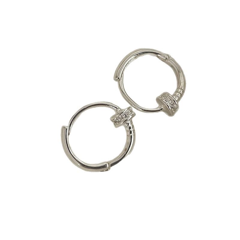 Elegant Women's S925 Sterling Silver Zirconia Earrings - High-End, Light Luxury, Fashionable Studs, Versatile Ear Jewelry