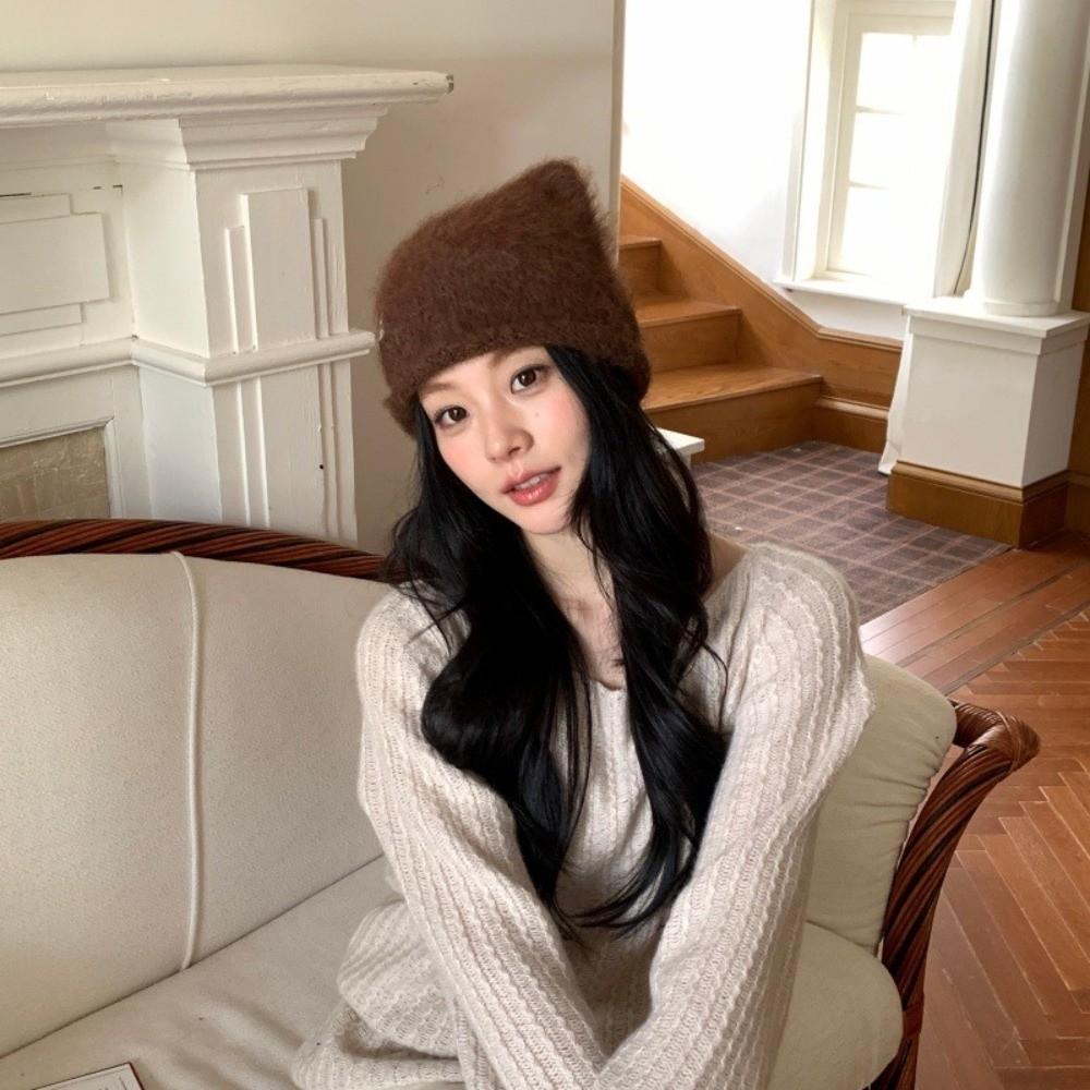 Large Head Pointed Top Hat Polyester Warm Winter Beanie Cute Fuzzy Knitted Beanie Outdoor Use