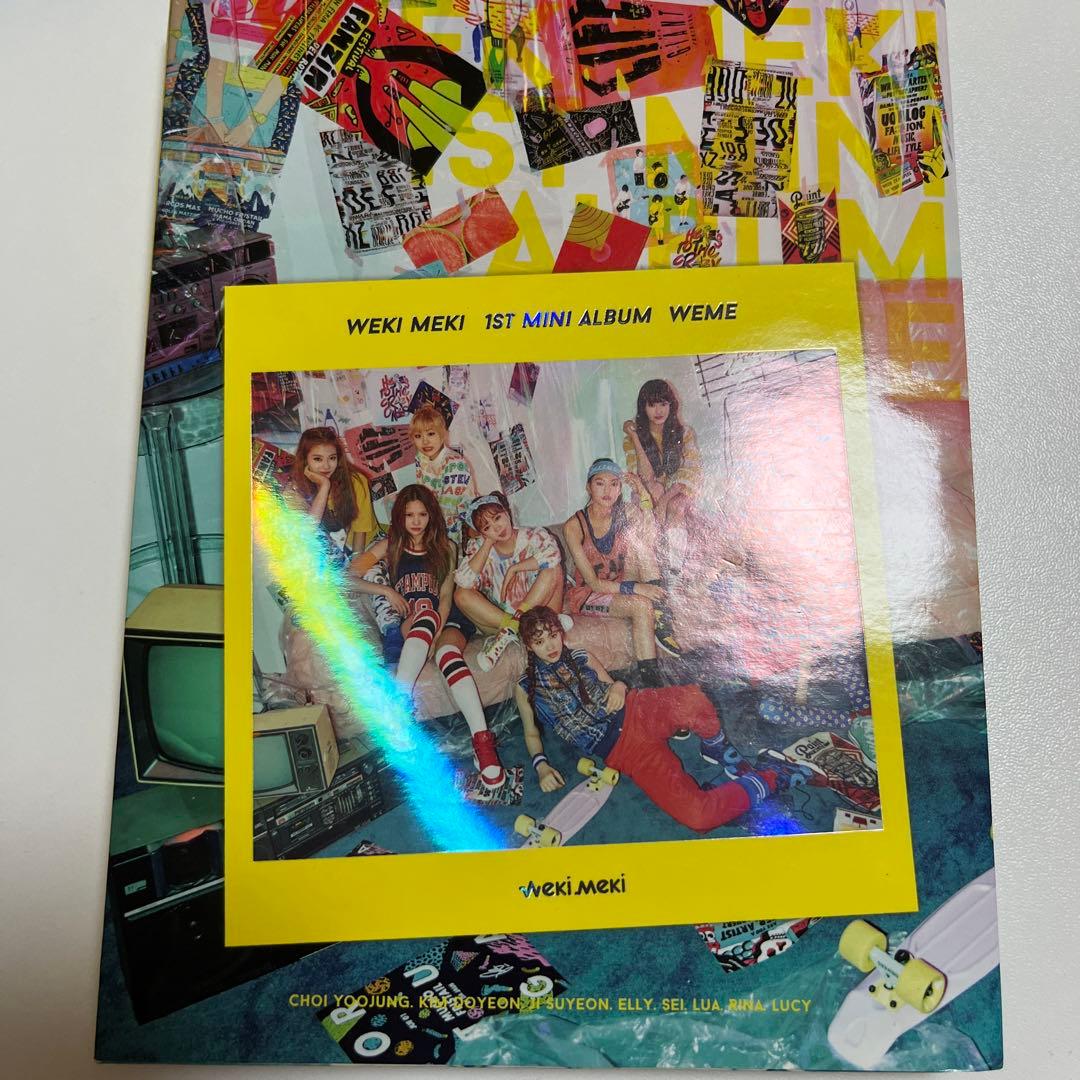 

[USED] WEKI MEKI 1ST MINI ALBUM WEME