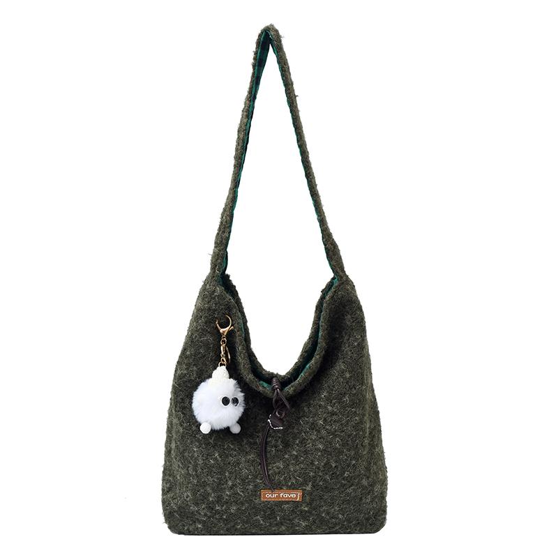 Autumn and Winter Korean Version of Women's Tote Bag Christmas Cute Plush Shoulder Bag Clutch Bag Commuter Fashion Handbag