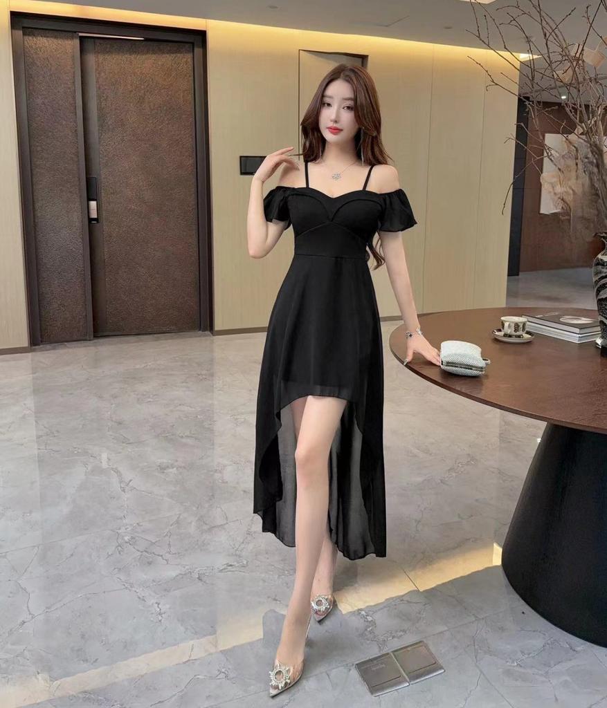 Royal sister light and mature wind mesh suspender dress high waist irregular legs slim and thin banquet dress long dress