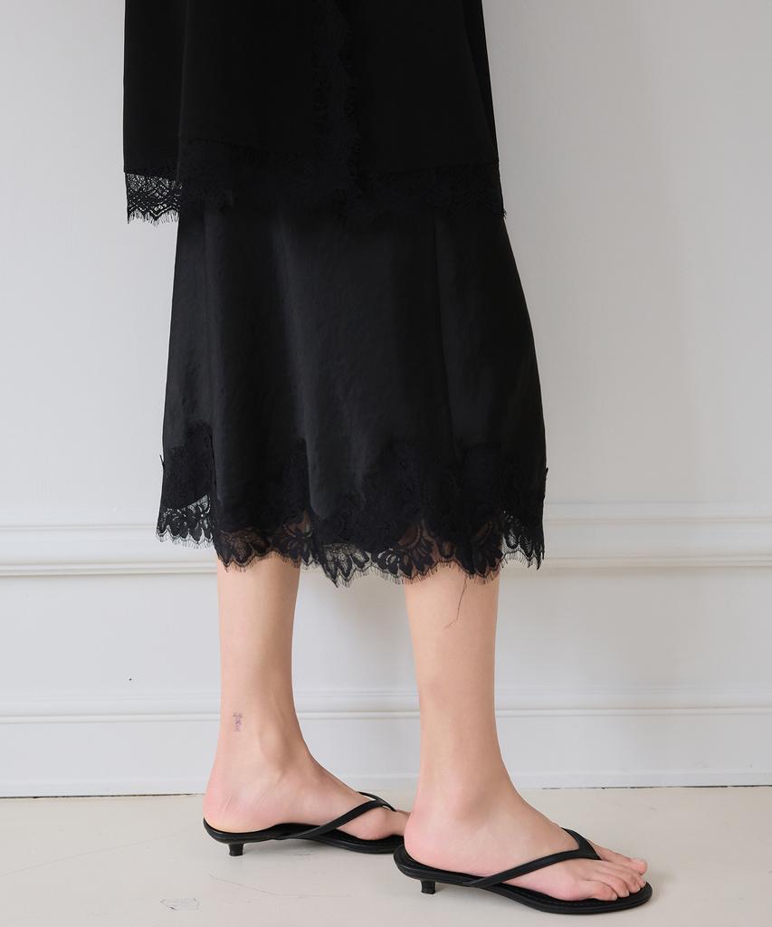 The Ello Soft Lace Midi Skirt (Black)
