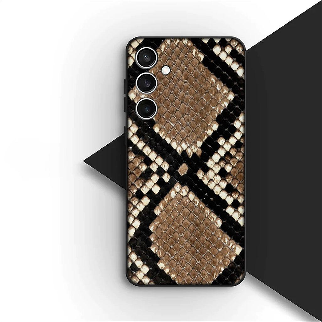 

Protective Cover for Apple iPhone 17 Pro XS Max Air 6 7 8 Plus 5 + SE 2022 SE2 16E Casing Phone Case Cow Print Leopard Snake iPhone 8