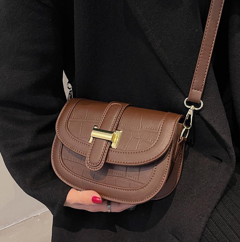 Internet Celebrity Fashion Bag 2025 New Trendy High Sense Stone Pattern Shoulder Chain Women's Bag Crossbody Versatile Saddle Bag